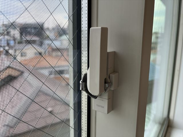 サッシ・ロック部