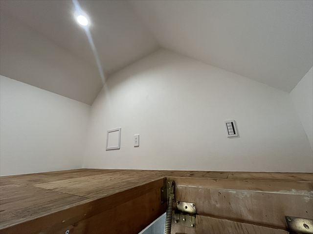 小屋裏収納