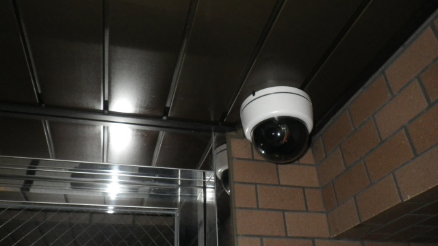 セキュリティカメラ