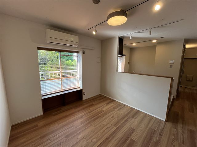 リビングダイニング