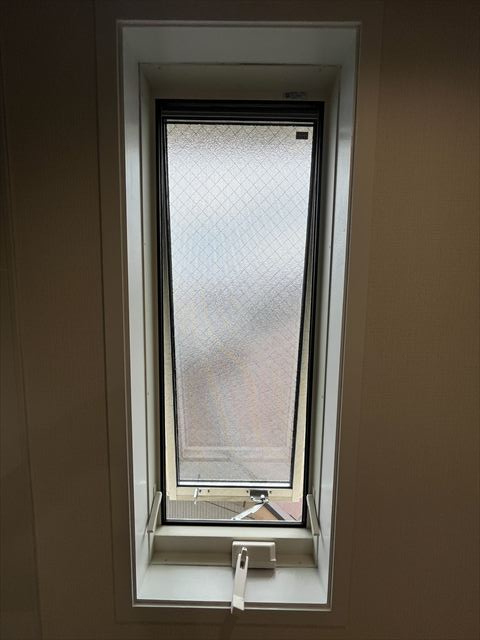 キッチン窓